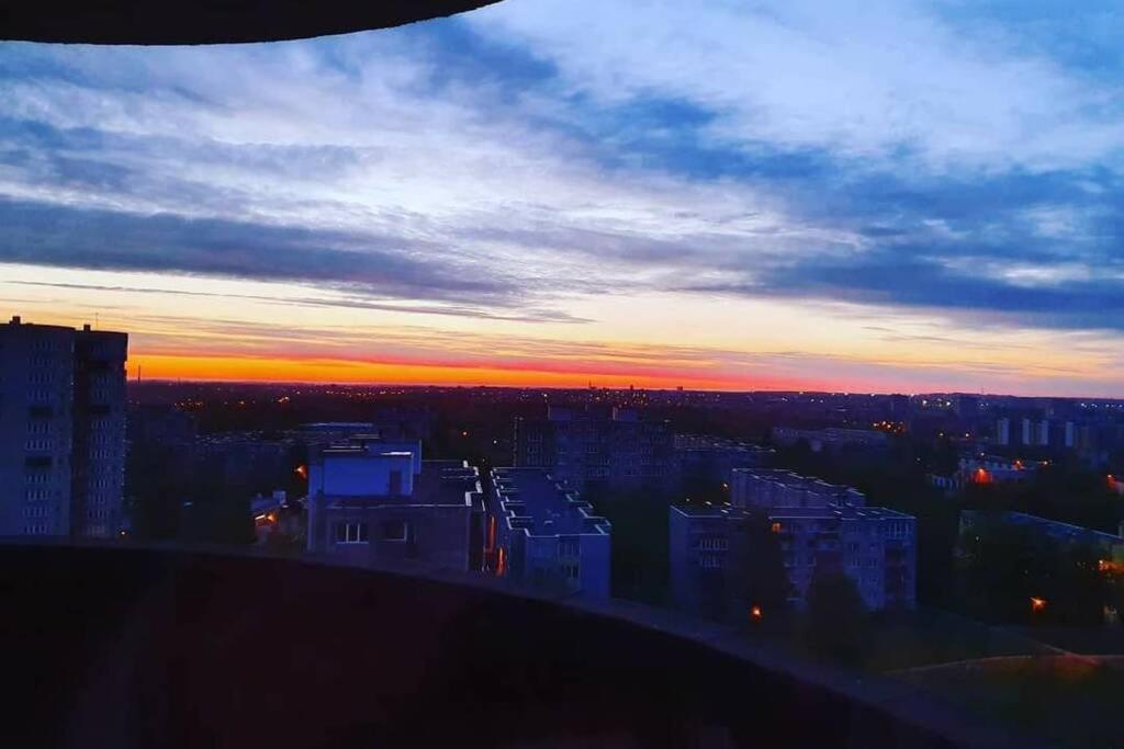 Lyra63 Large 80Sq M Top 14 Floor Šiauliai Buitenkant foto