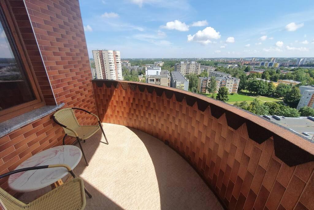 Lyra63 Large 80Sq M Top 14 Floor Šiauliai Buitenkant foto